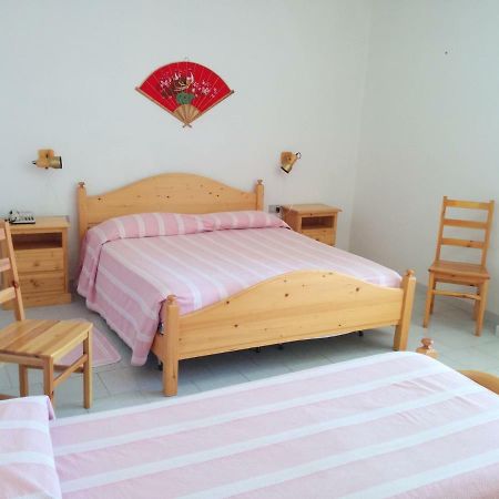 Hotel Panorama Badesi Zewnętrze zdjęcie