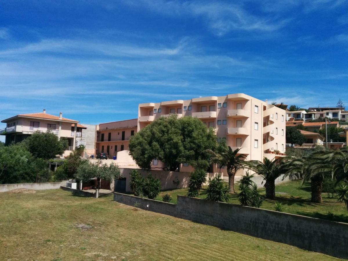 Hotel Panorama Badesi Zewnętrze zdjęcie